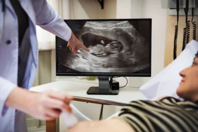 Kıbrıs'ta tüp bebek tedavisi avantajları